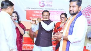 ଭାଷା, ସଂସ୍କୃତି ଓ ପରମ୍ପରାକୁ ନେଇ ଜନଆନ୍ଦୋଳନରେ ପରିଣତ ହୋଇଛି ‘ଓଡ଼ିଆ ପକ୍ଷ’